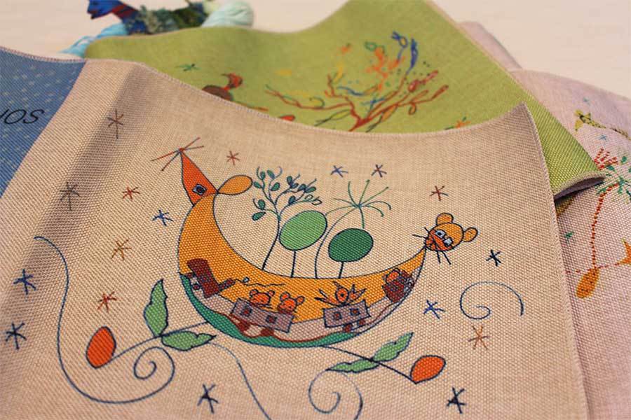 Livro de pano para bordar - O jardim dos bichos miudinhos